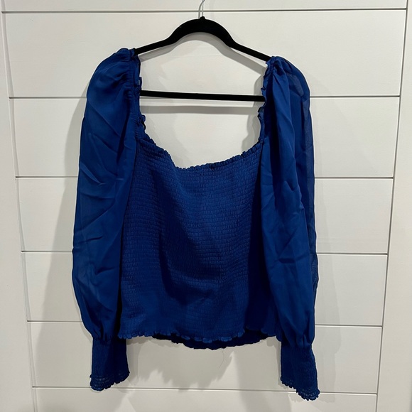 🌷NWT Reformation blue pinto smocked top - Picture 6 of 9